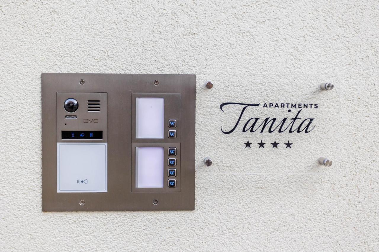 Tanita * Kastela